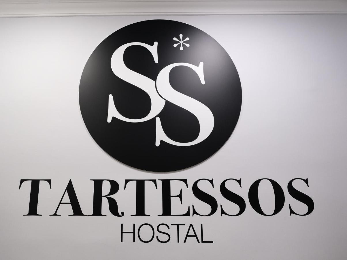 Hostal Tartessos Valencia Exteriör bild