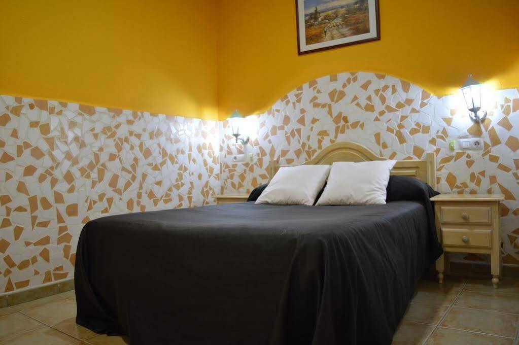 Hostal Tartessos Valencia Exteriör bild